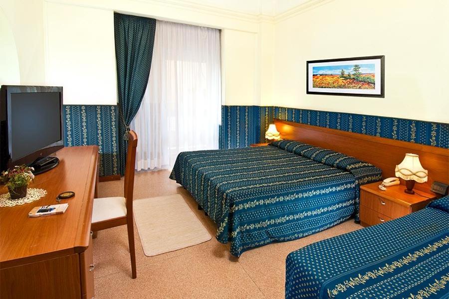 Napoleon 3* Cattolica